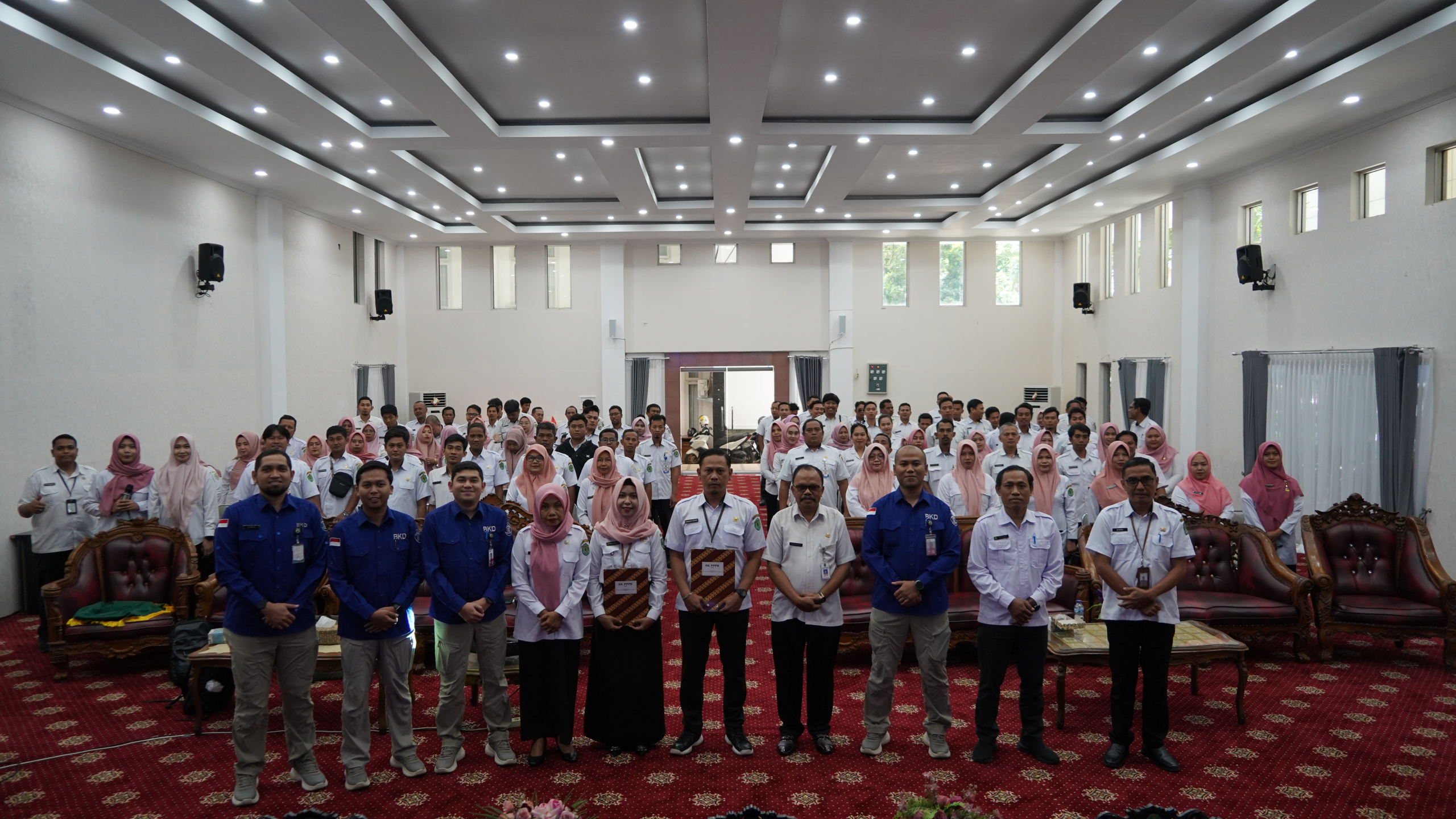 ‘Sosialisasi Kebijakan dan Regulasi Administrasi Kepegawaian bagi ASN PPPK Tahap 1, Sekaligus Penandatanganan PK dan Penyerahan SK’